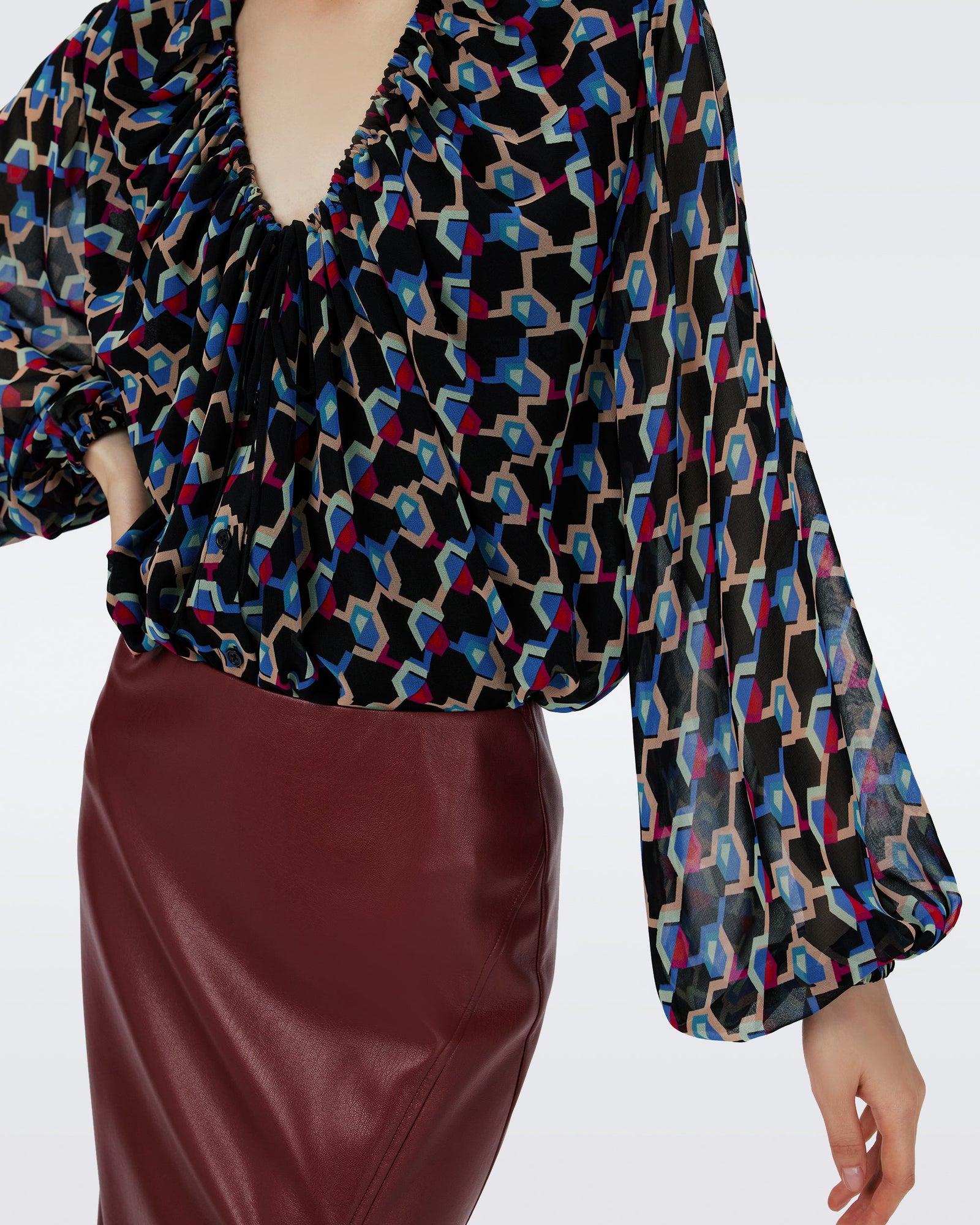 Dvf Kipleen Top In Geo Illusion Sm