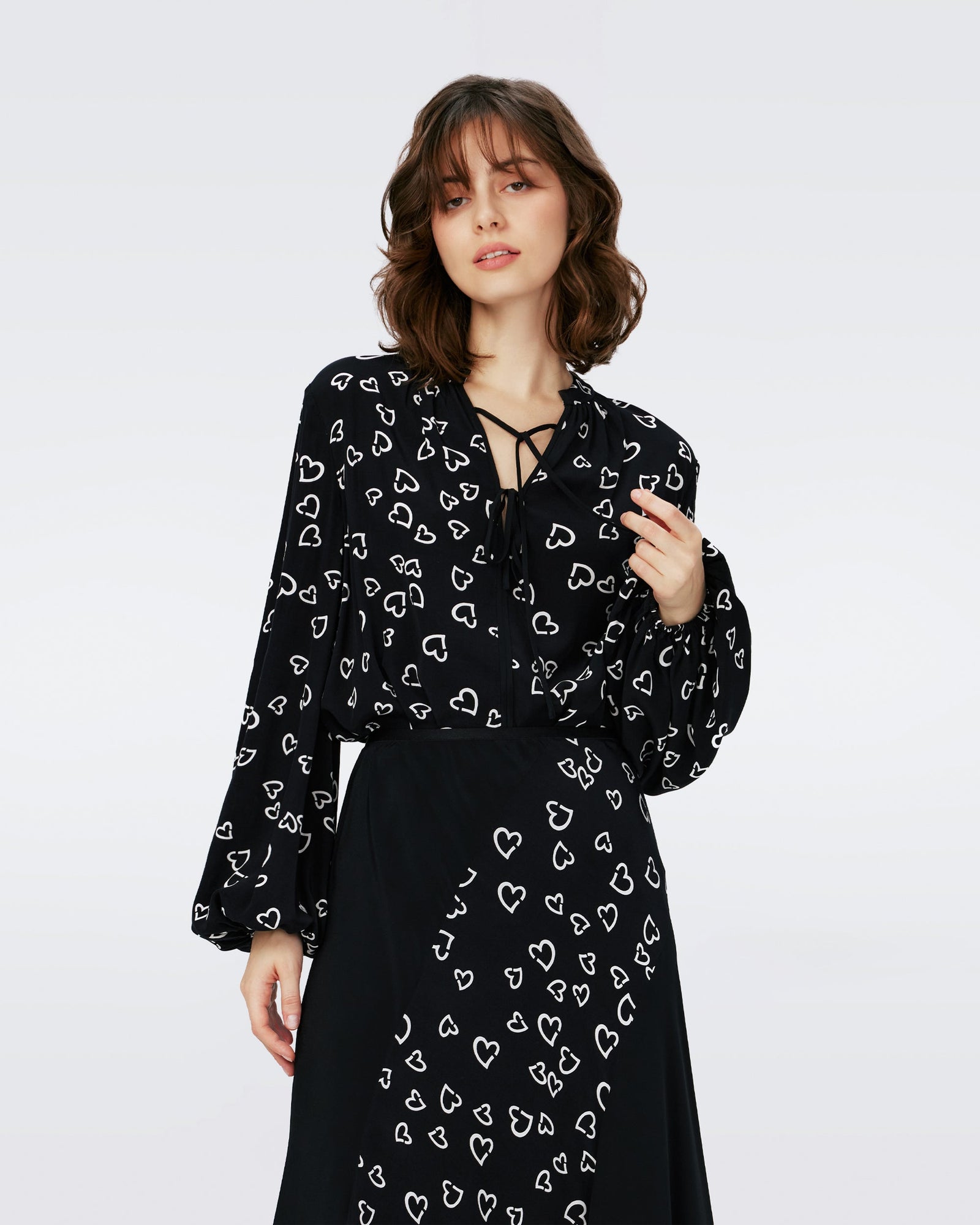Dvf Ginny Two Blouse In Small Hearts/Blk
