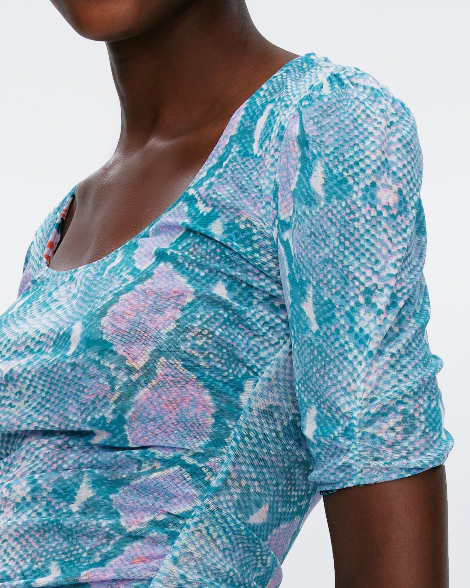 Ali Reversible Mesh Top