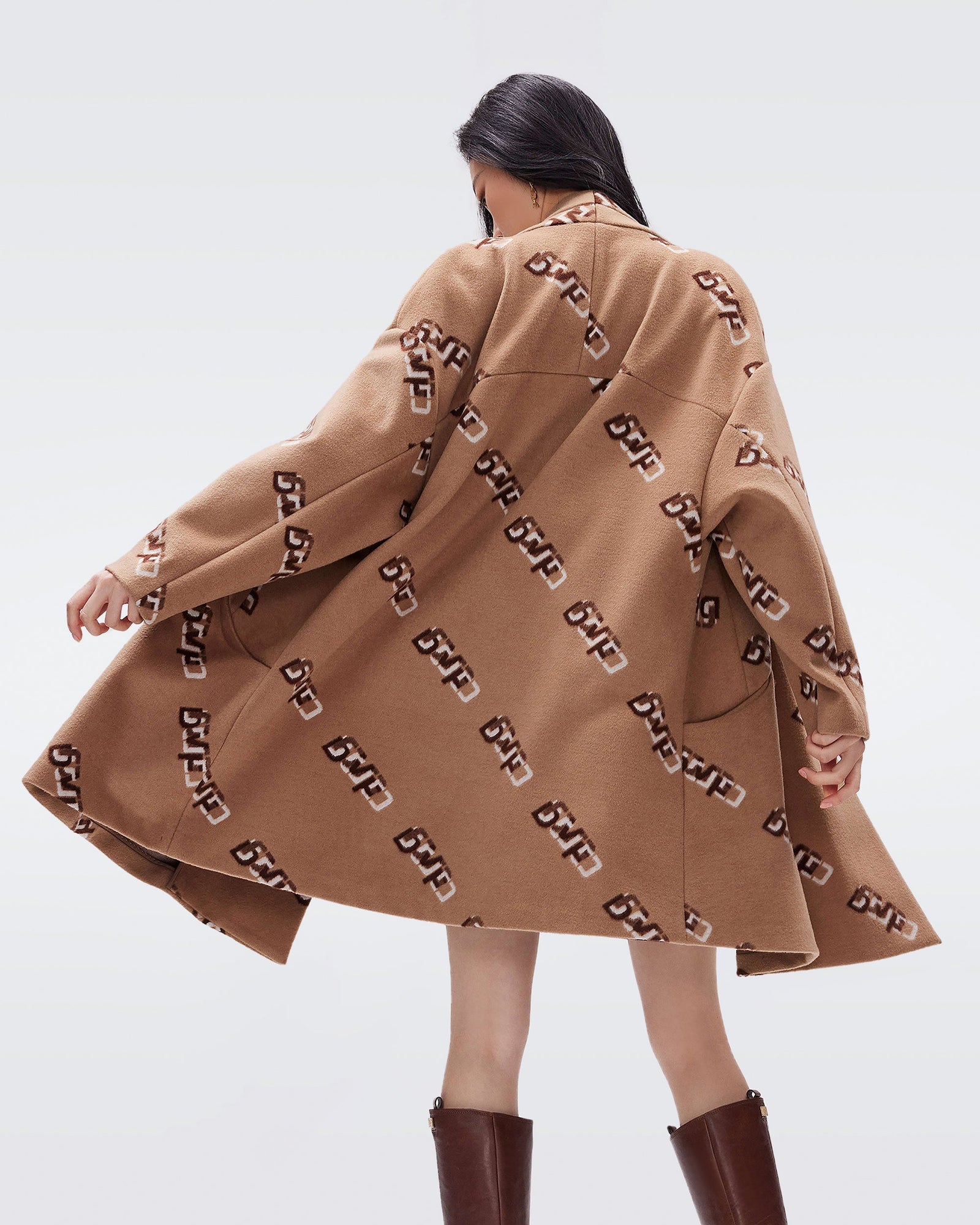 Ray Knit Jacquard Coat