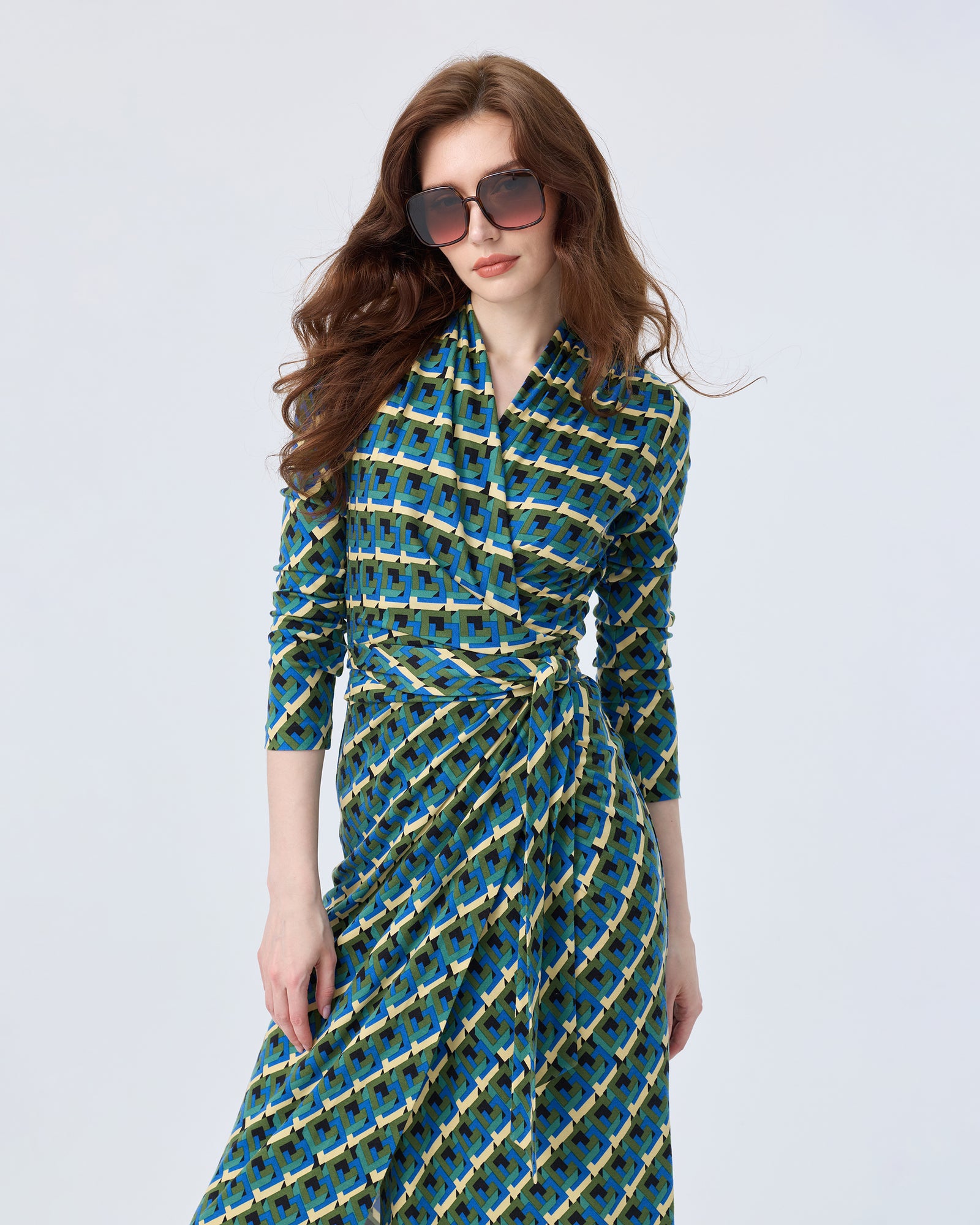 DVF MODEN DRESS