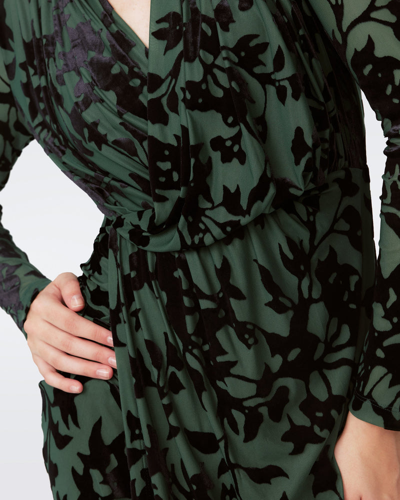 DVF TAMRA DRESS in ODILE VINE HQWTHORNE GREEN