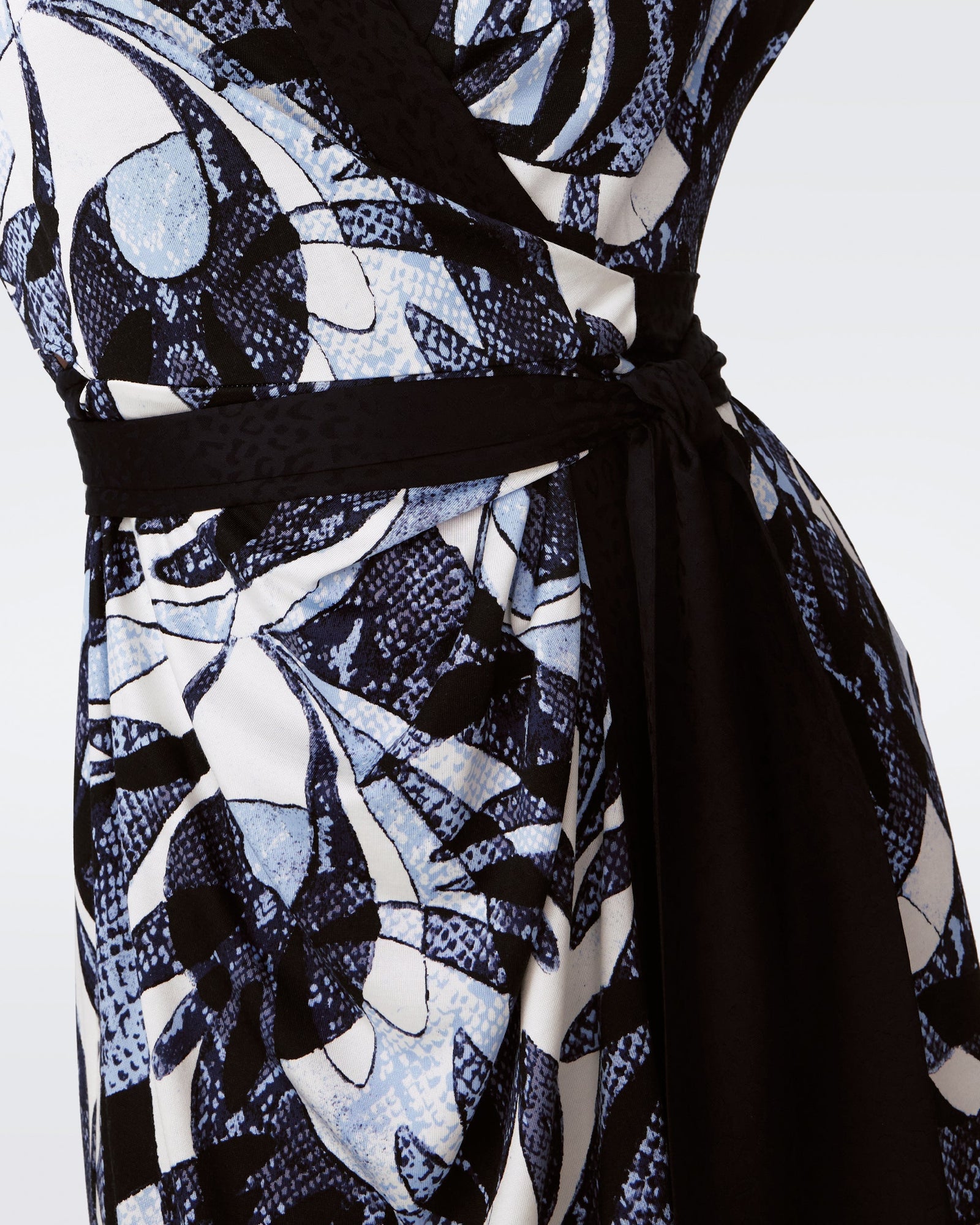 DVF DOROTHEA DRESS in SERPENT DANCE LARGE