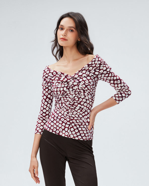 dvf greg top in batik dot geo