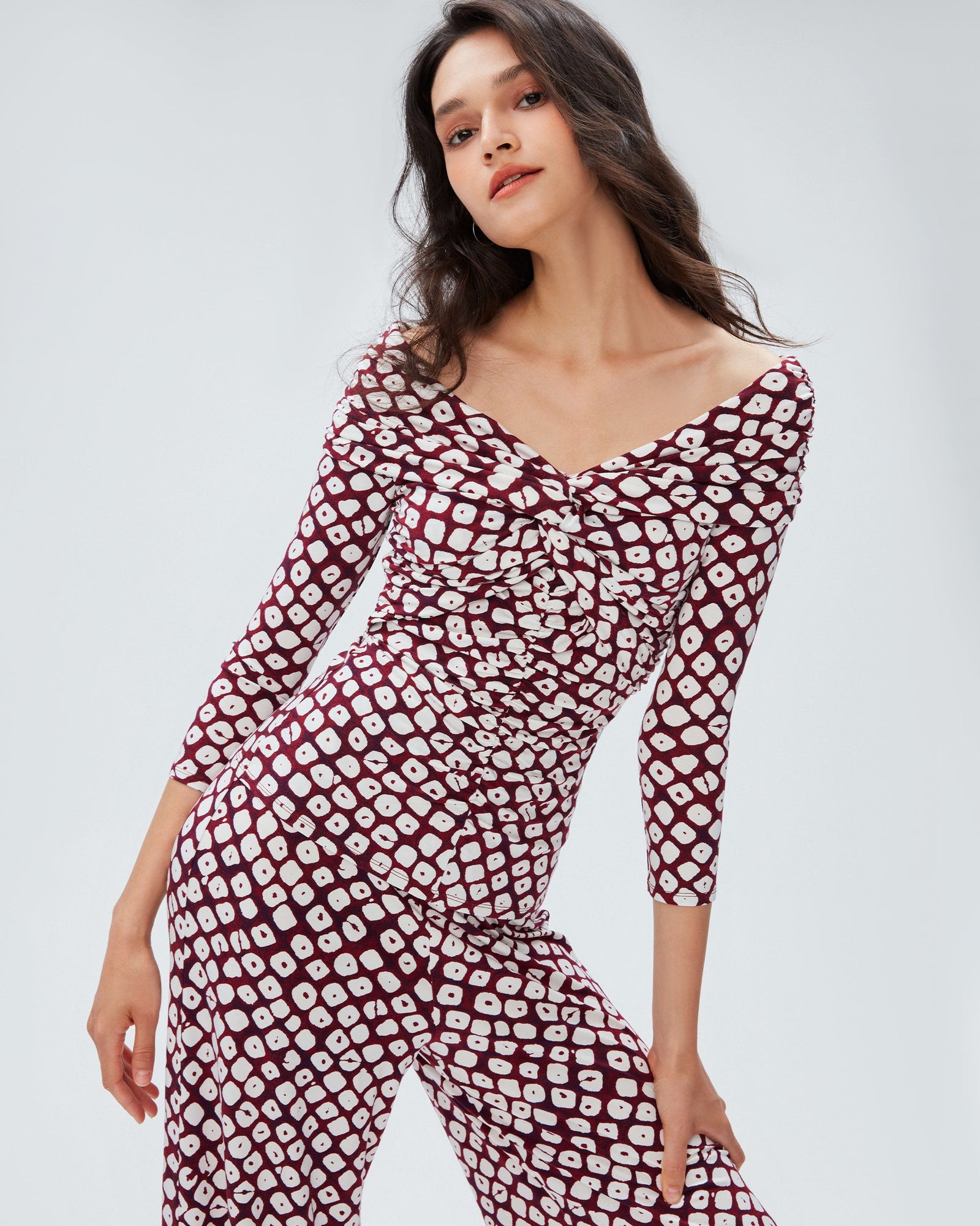 dvf greg top in batik dot geo