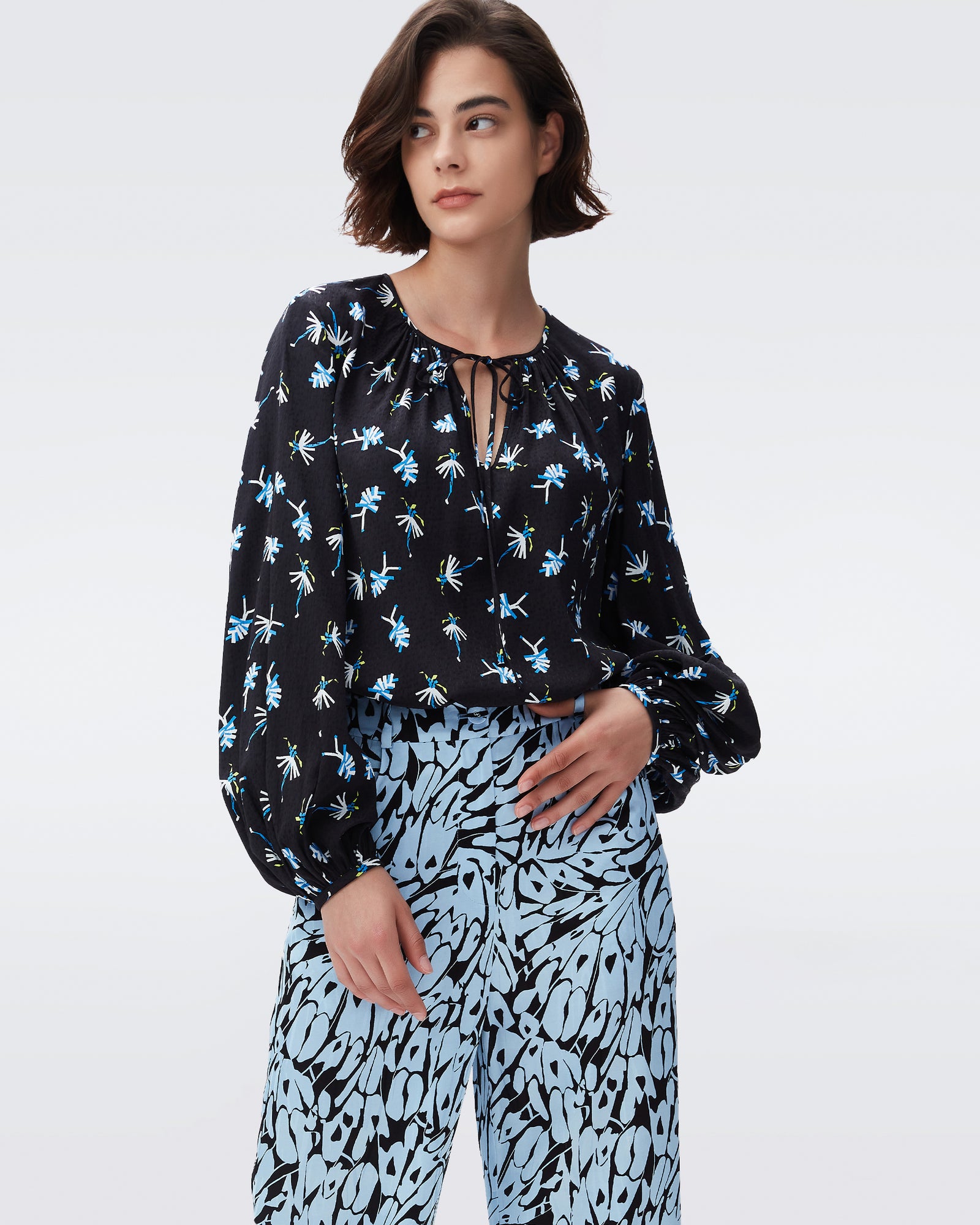 DVF new freddie blouse in people dancing black