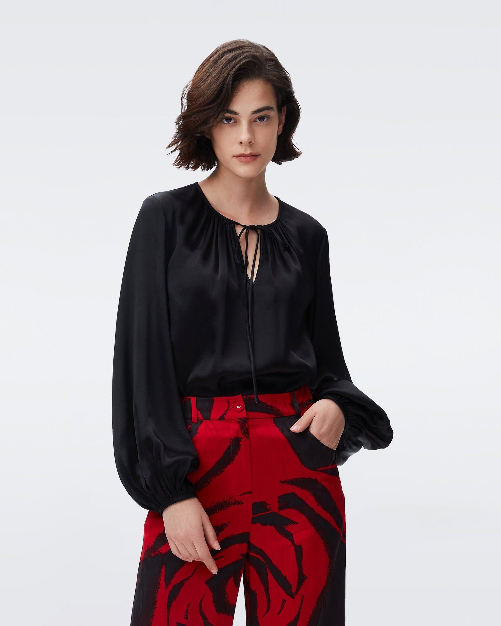 DVF new freddie satin blouse in black