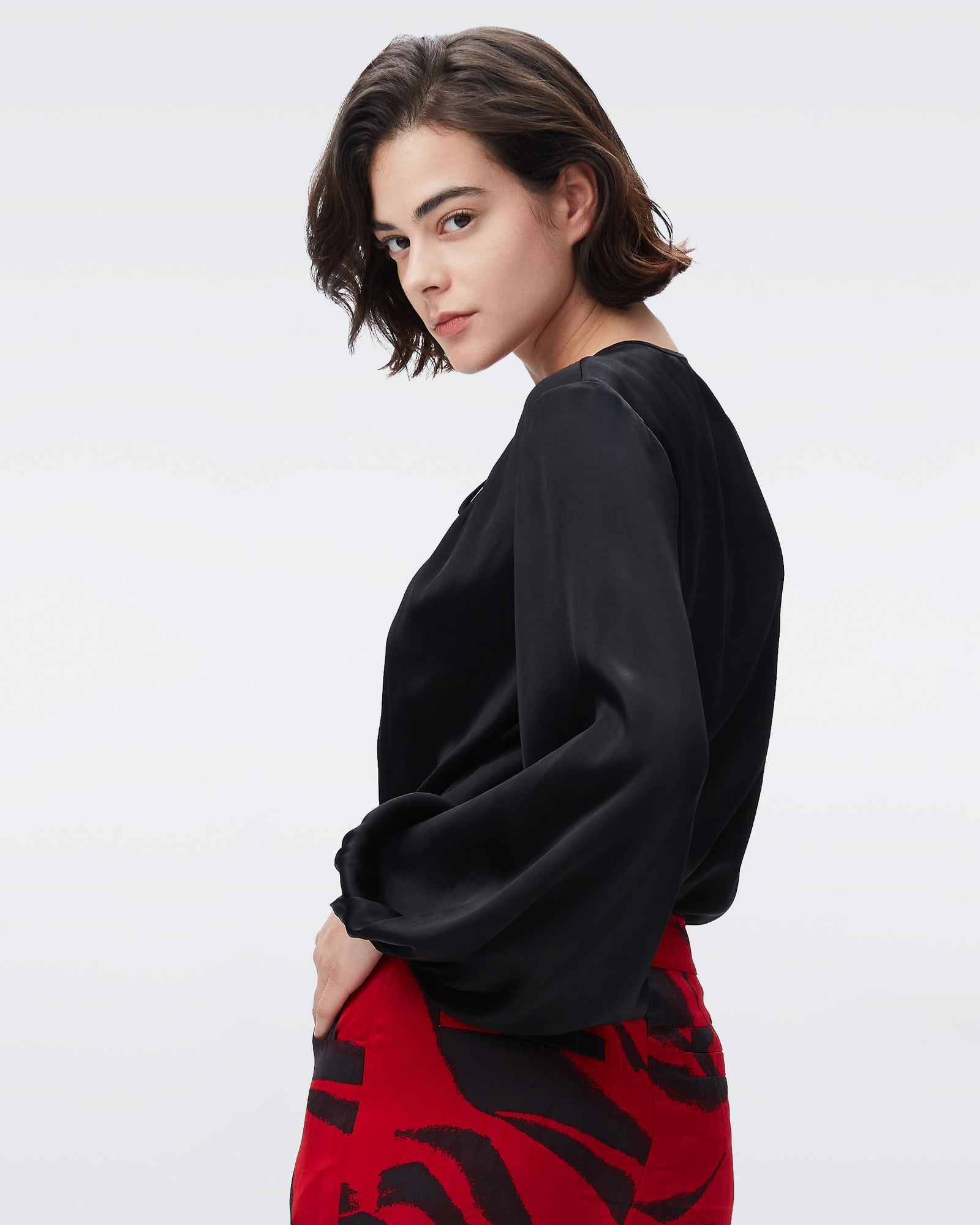 DVF new freddie satin blouse in black