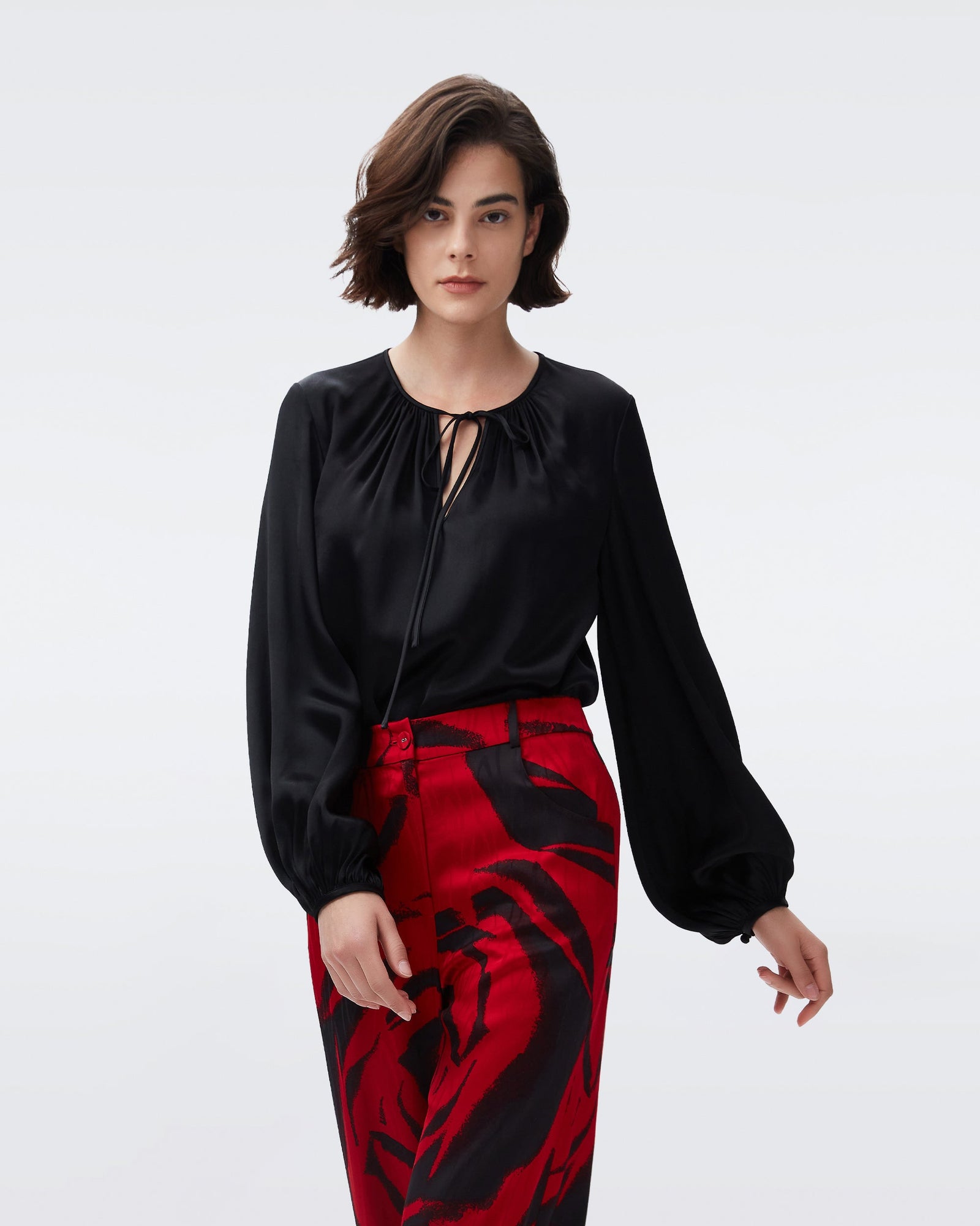 DVF new freddie satin blouse in black