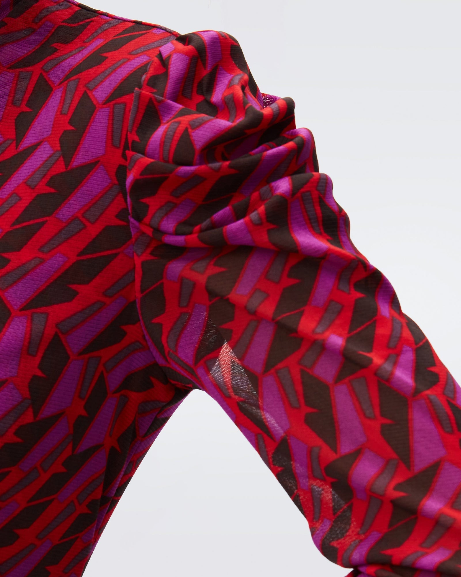 DVF new remy mesh top in zig zag red