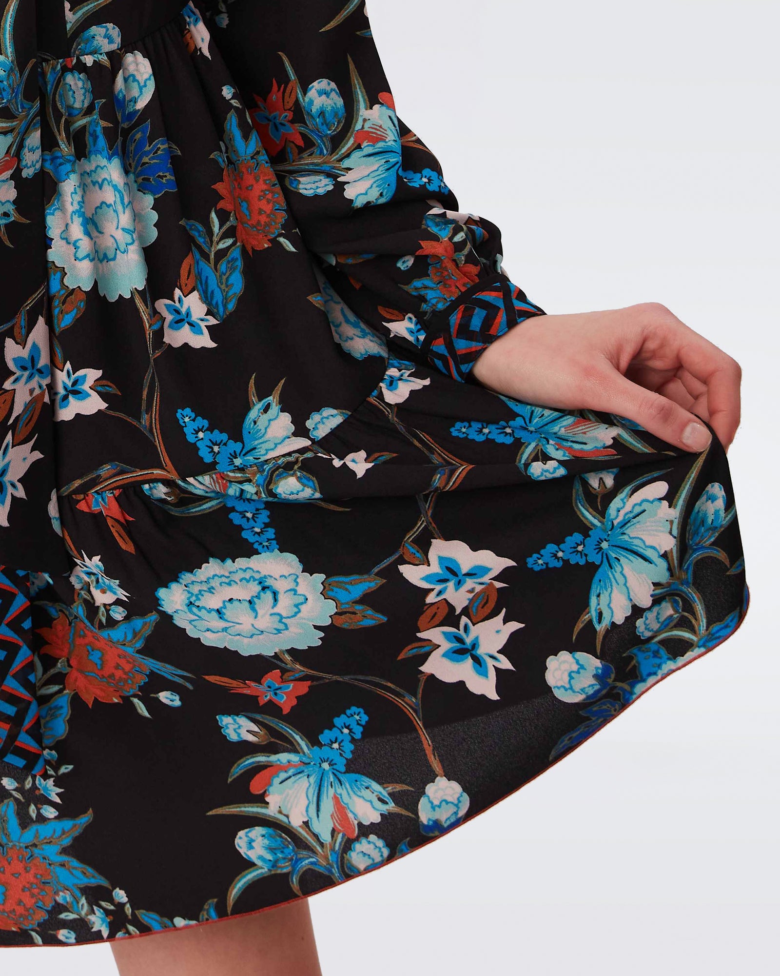 DVF romi dress in october floral medium black