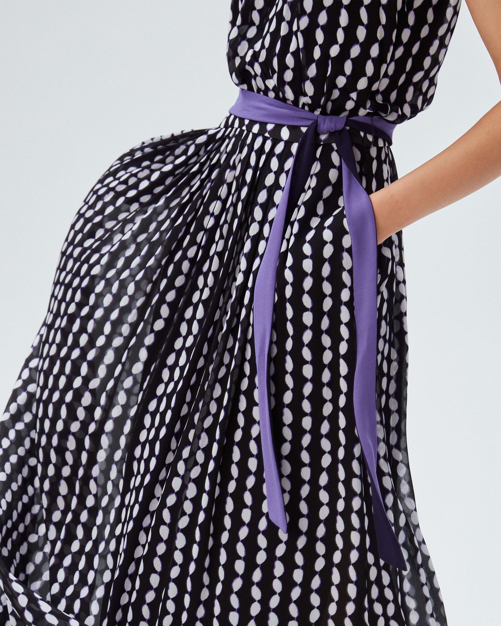 dvf miriam dress in shibori dot sm black