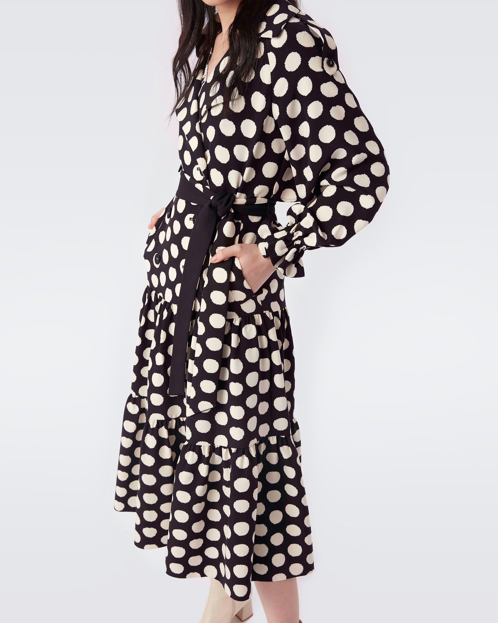 Danica Trench Coat Dress In Black Abstract Dot