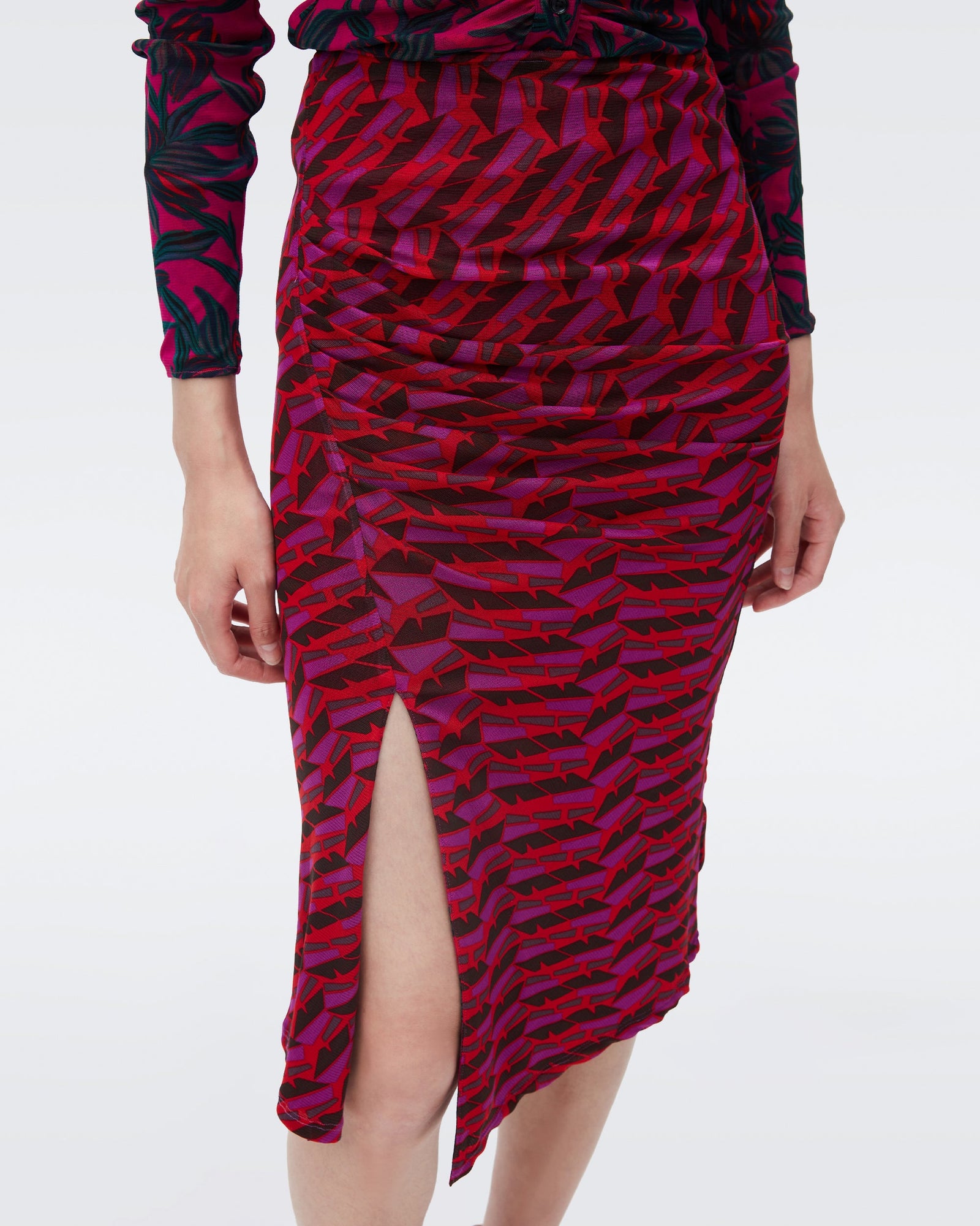 DVF dariella reversible mesh skirt in orchids medium aster zig zag red