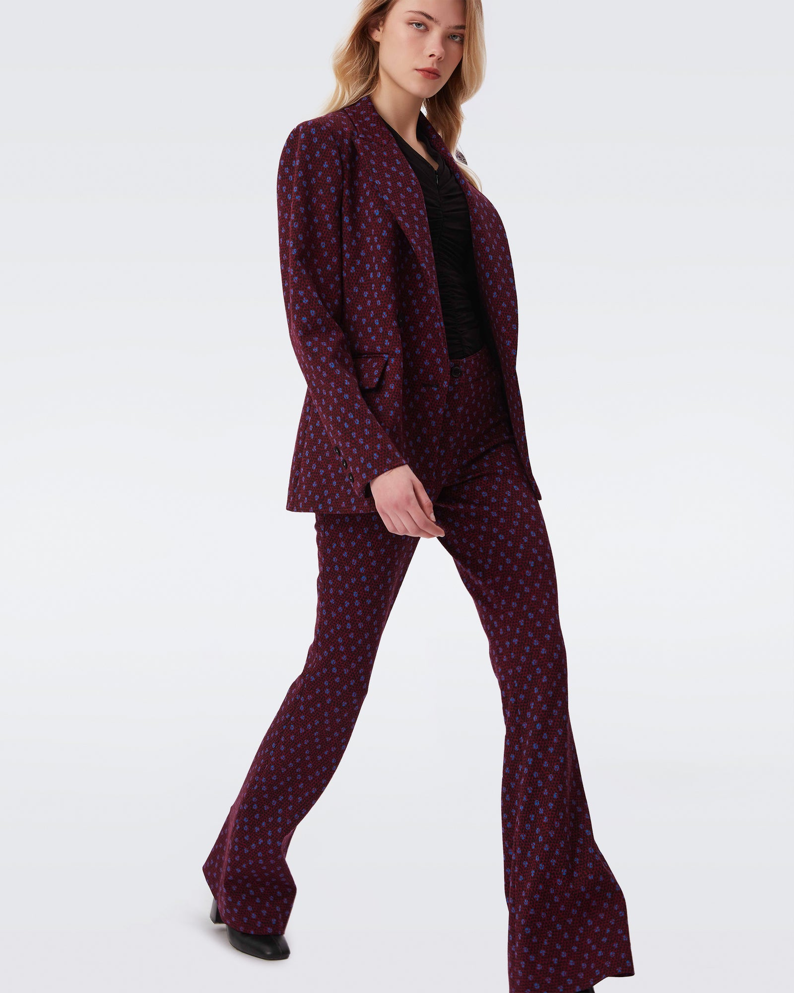 DVF greg pants in dot snake wine pink