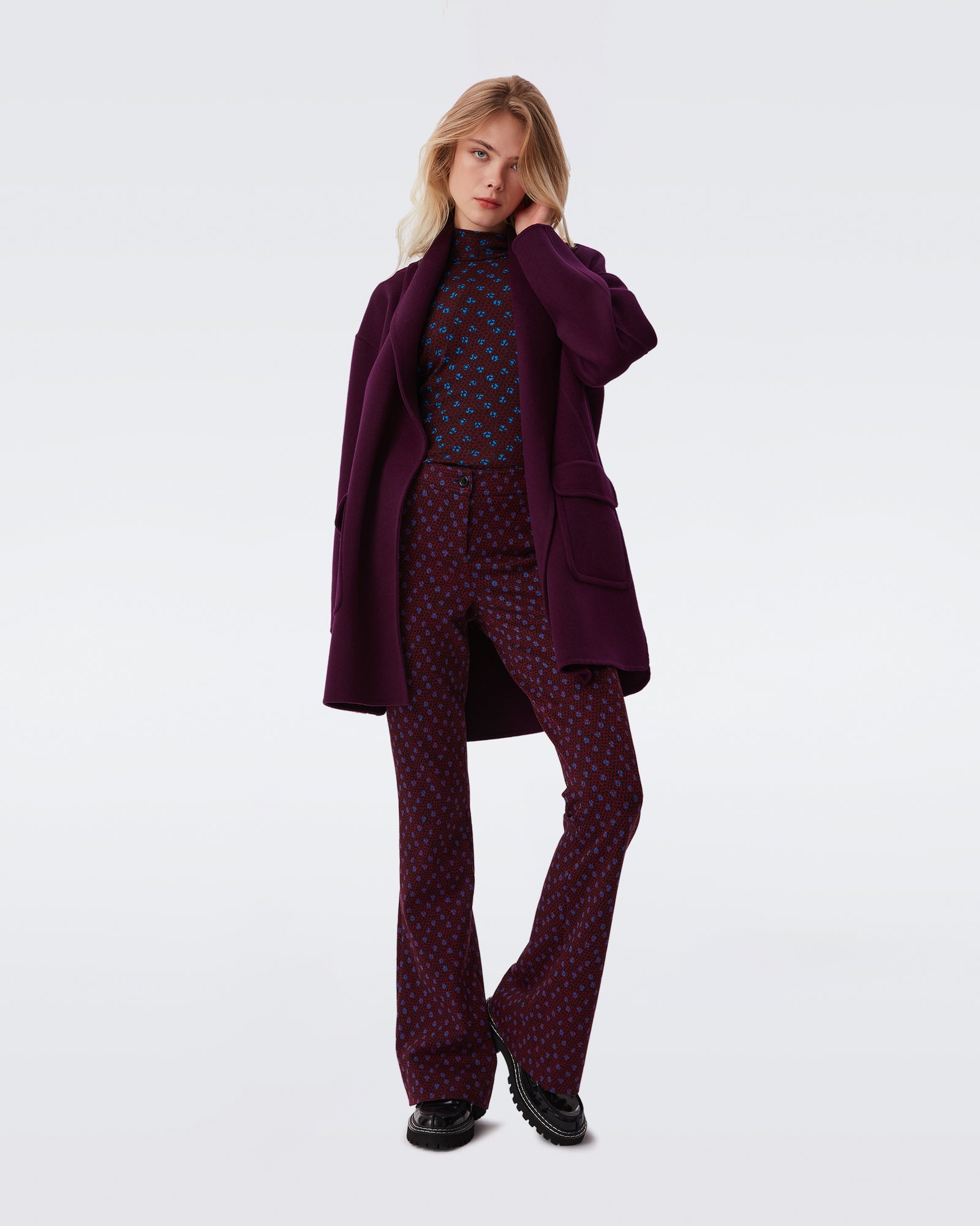 DVF greg pants in dot snake wine pink