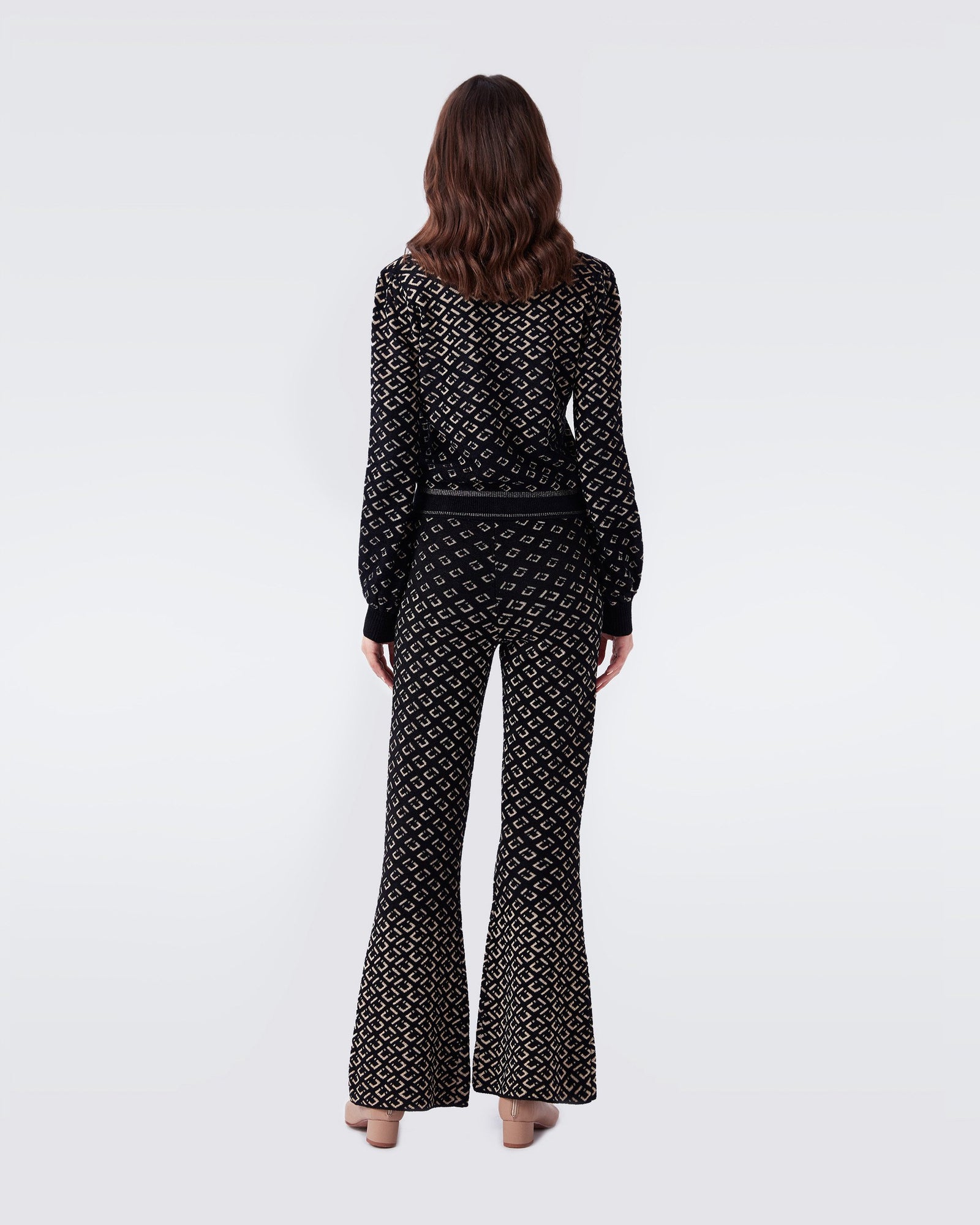 Verdi Knit Jacquard Drawstring Pants In Black Geo Chain